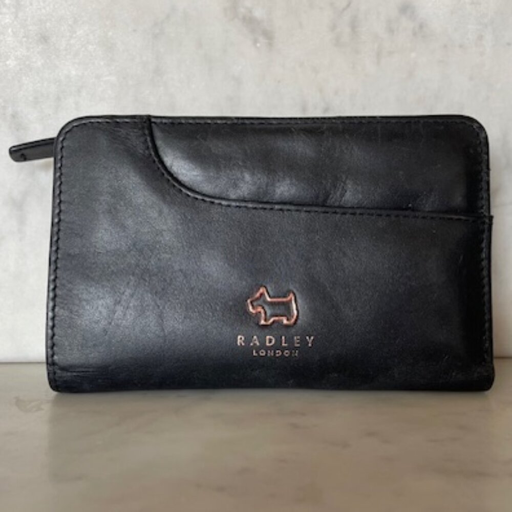 RADLEY LONDON Black Leather Medium Pockets Snap Wallet